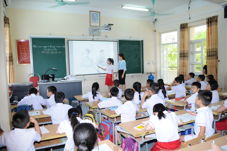 Một số hoạt động của học sinh Trường Tiểu học Bãi Cháy chào mừng ngày nhà giáo Việt Nam 20 - 11