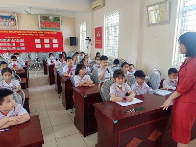 TẬP HUẤN KĨ NĂNG NGHIỆP VỤ LÀM LỚP TRƯỞNG