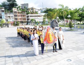 Lễ dâng hương biết ơn các anh hùng liệt sĩ